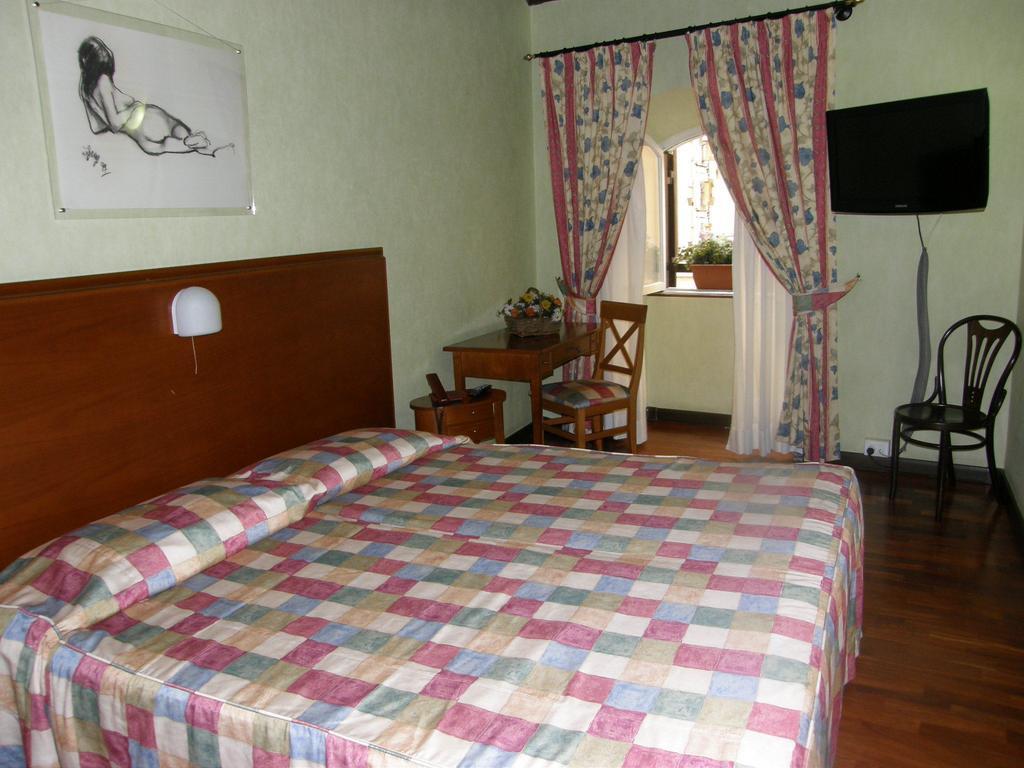 Residenza Sant Andrea - Rome — Photos 3